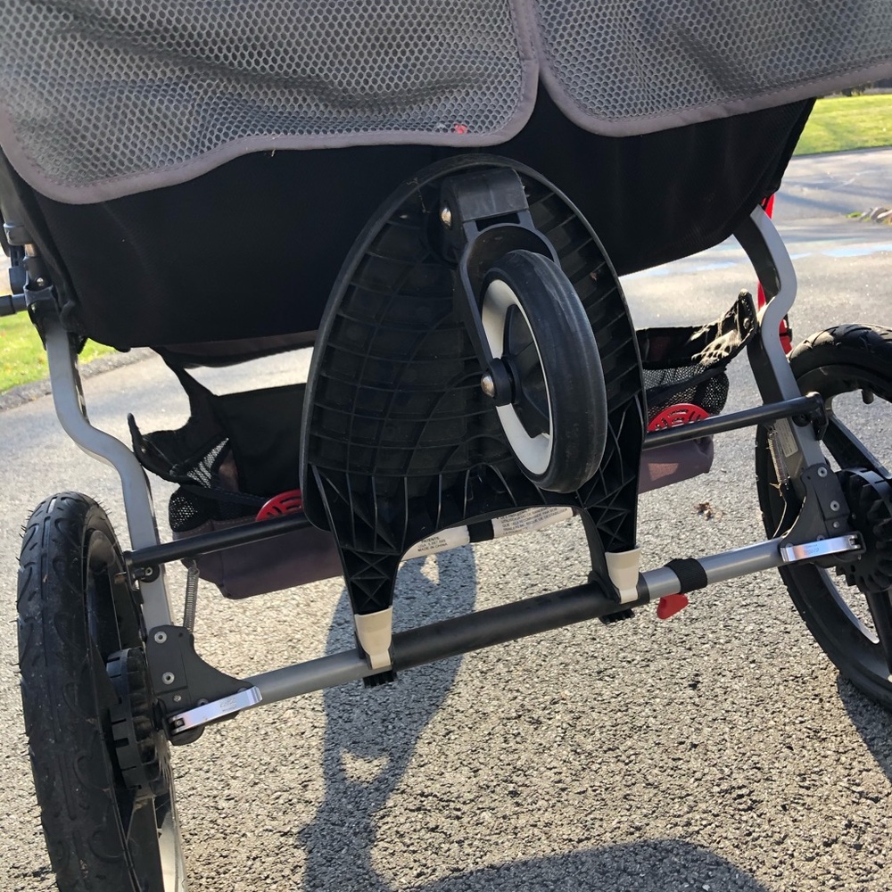 BOB Double Stroller - Picture 8 of 8
